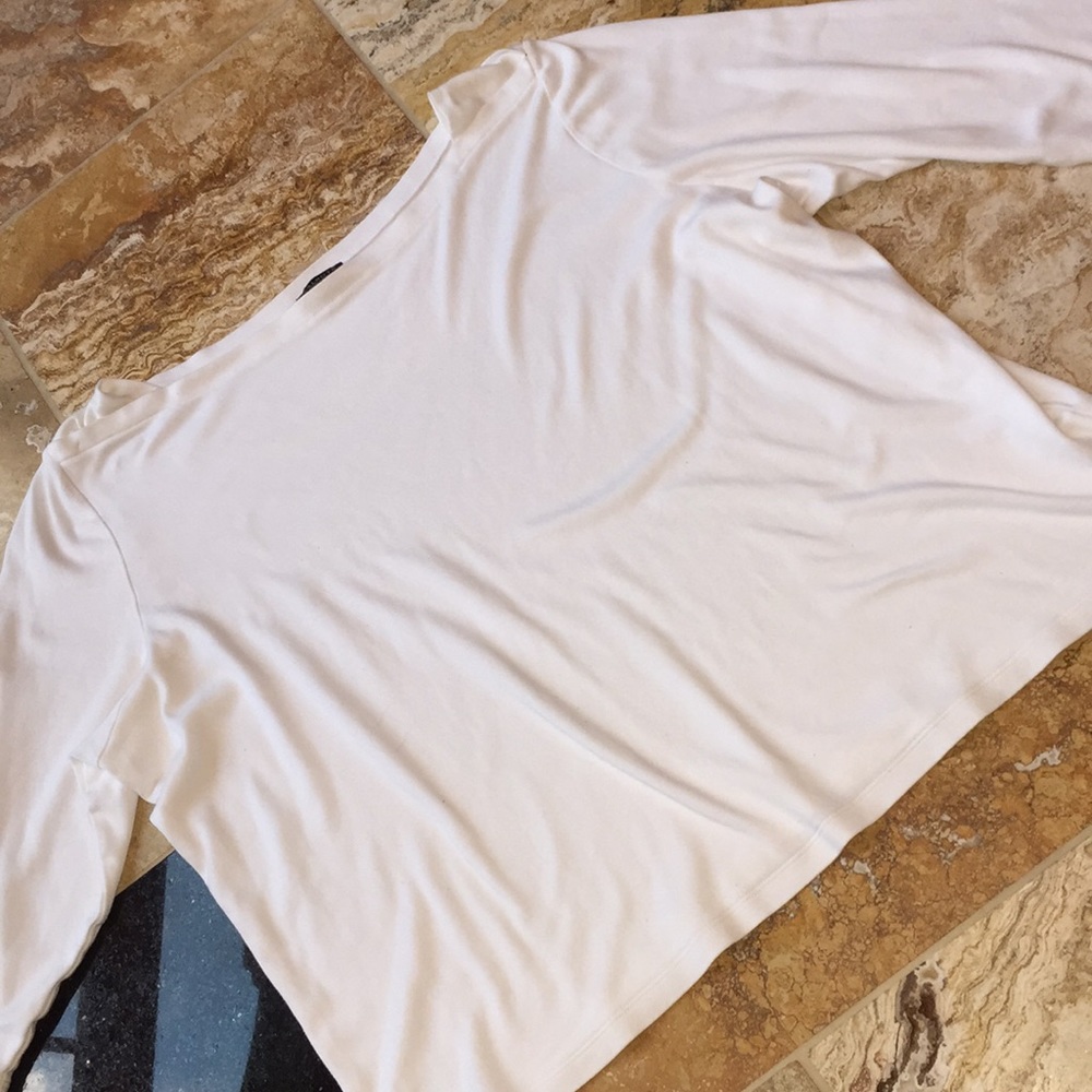 Talbots White boatneck 3/4 T-shirt shoulder detail